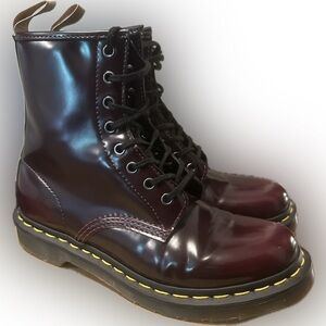 Dr. Martens Vegan oxford cherry red